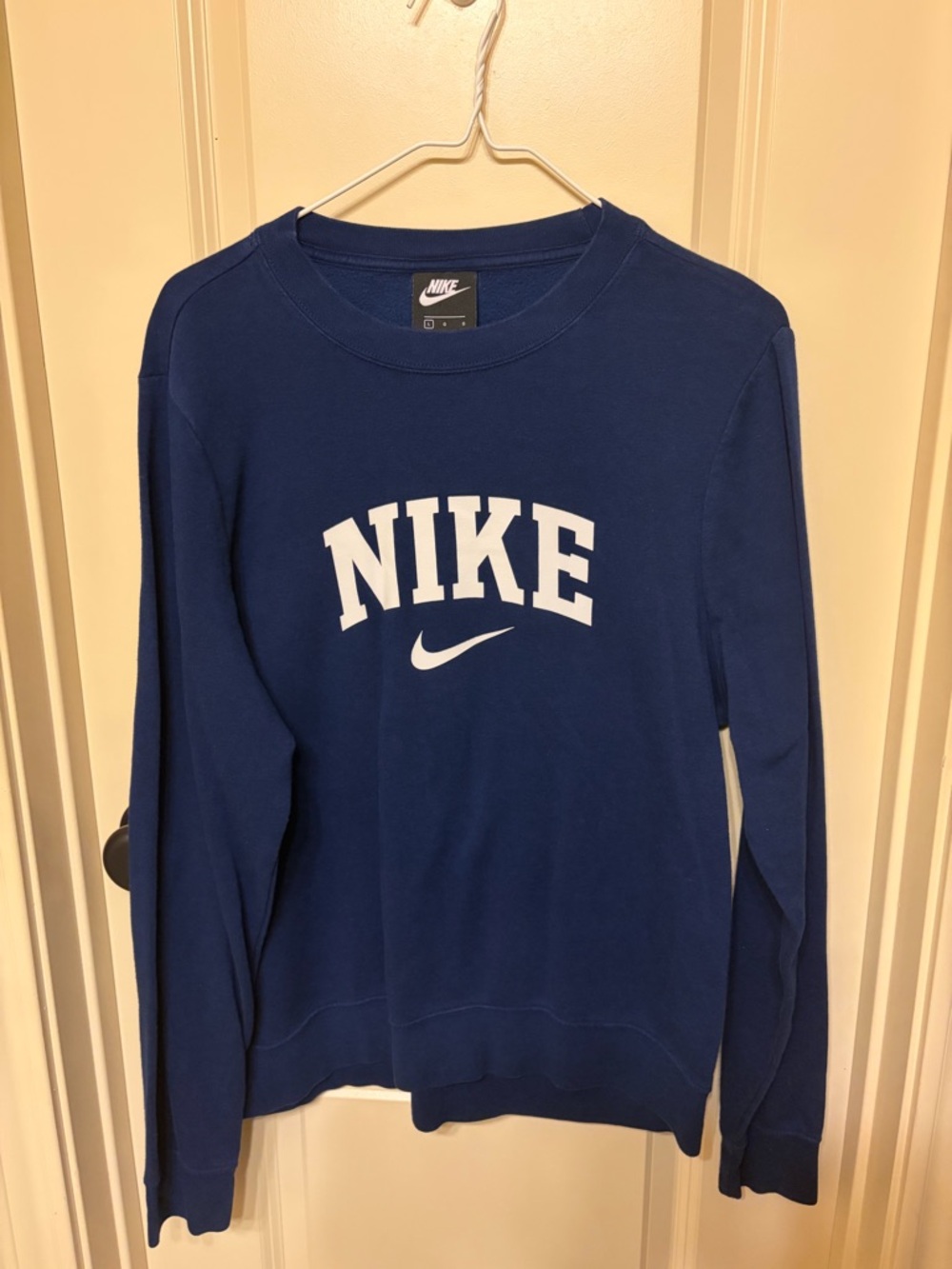 Nike Women's Crewneck Sweatshirt in Royal Blue with White Logo